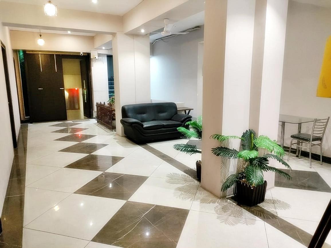 Hotel Luxuria Ludhiana Eksteriør billede