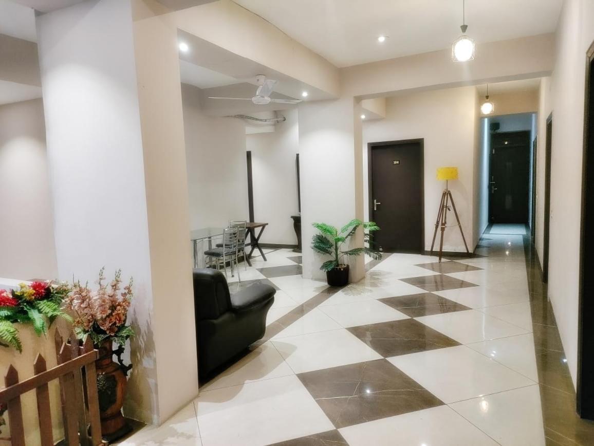 Hotel Luxuria Ludhiana Eksteriør billede